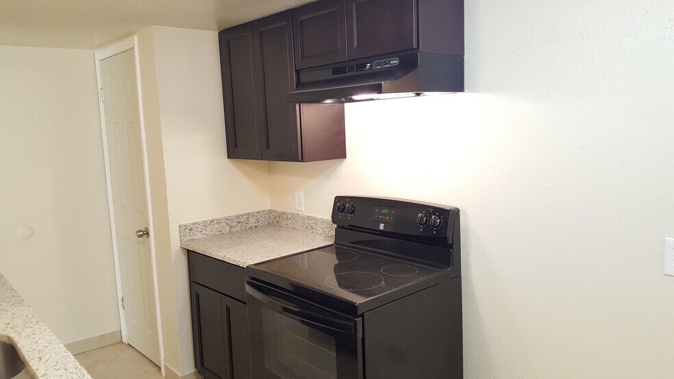 More Photos Of 12318 Ormandy St, Houston Apartments For Sale