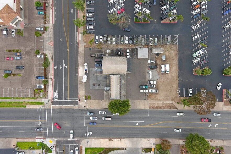 More Photos Of 1001 N H St, Lompoc Convenience Store For Sale