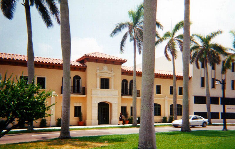 More Photos Of 240 Royal Palm Way, Palm Beach Office For Lease
