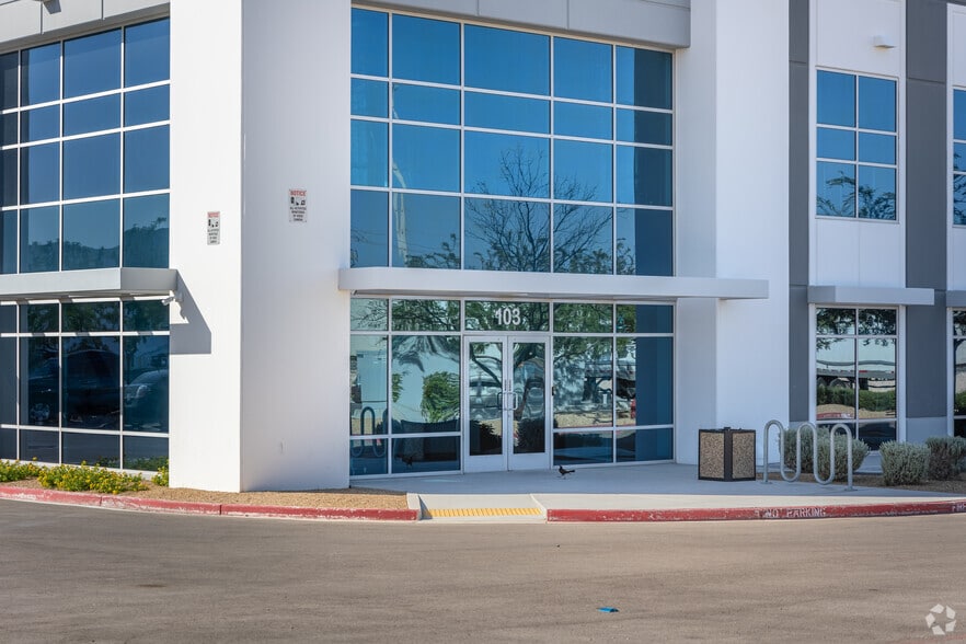 More Photos Of 5840 Donovan Way, Las Vegas Warehouse For Lease