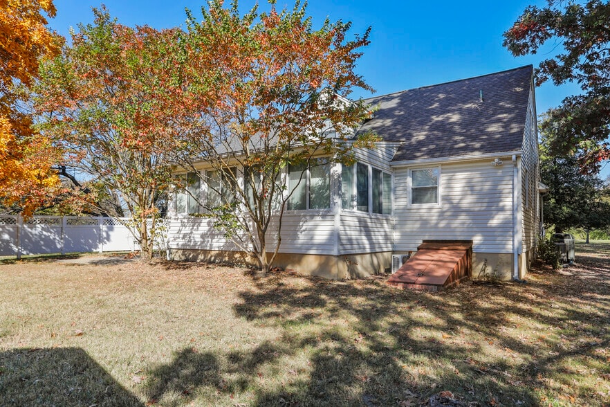More Photos Of 2893 Jessup Rd, Jessup Office For Sale