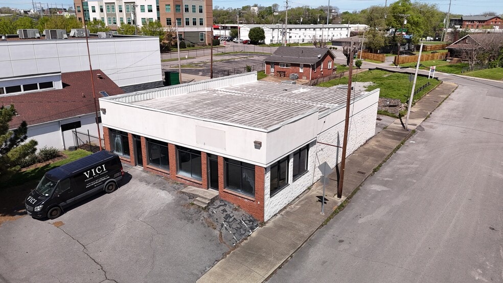 More Photos Of 2100 Charlotte Ave, Nashville Freestanding For Lease