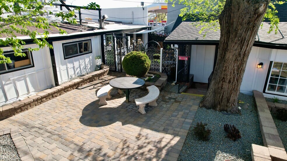 More Photos Of 22 Hillcrest Dr, Reno General Retail For Lease