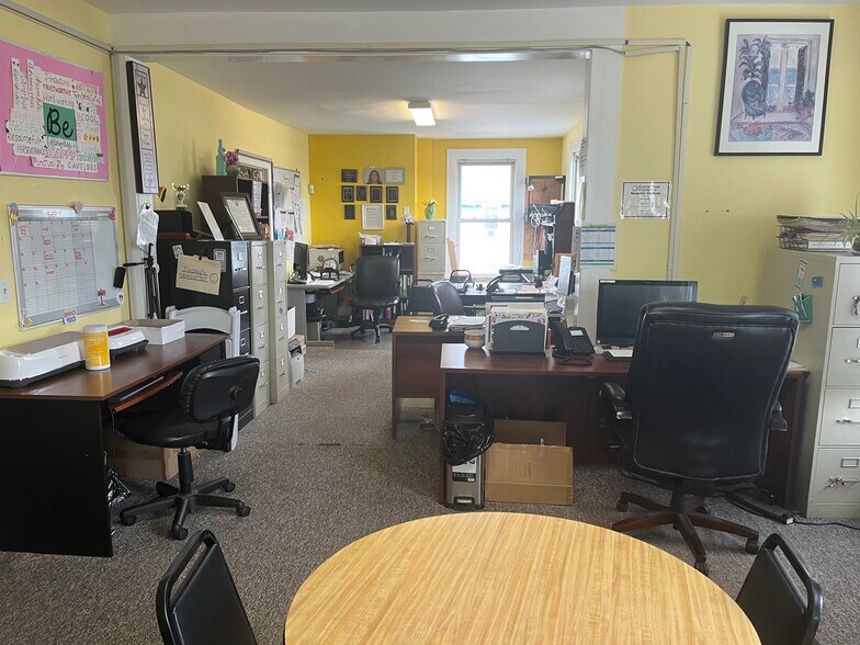 More Photos Of 880 Fairfield Ave, Bridgeport Office Residential For Sale