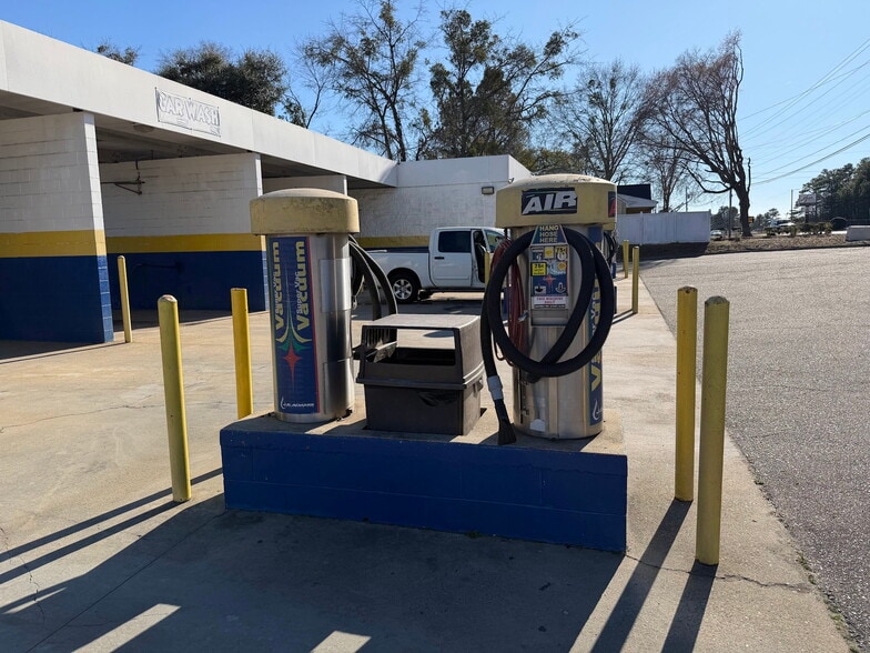 More Photos Of 1107 S Long Dr, Rockingham Carwash For Sale