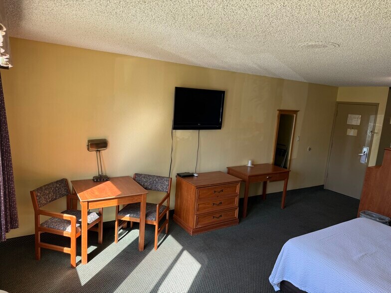 More Photos Of 4219 E Waterloo Rd, Stockton Hotel For Sale