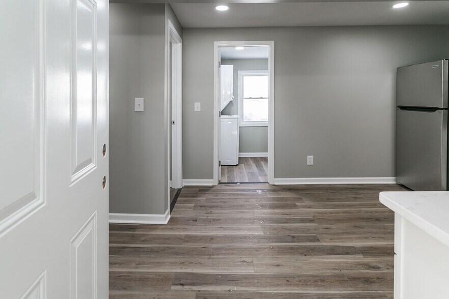 More Photos Of 4527 South St, Jamesville General Retail For Sale