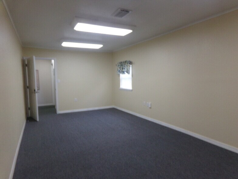 More Photos Of 1294 SE 24th Rd, Ocala Office For Lease
