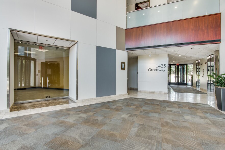 More Photos Of 1425 Greenway Dr, Irving Office For Lease