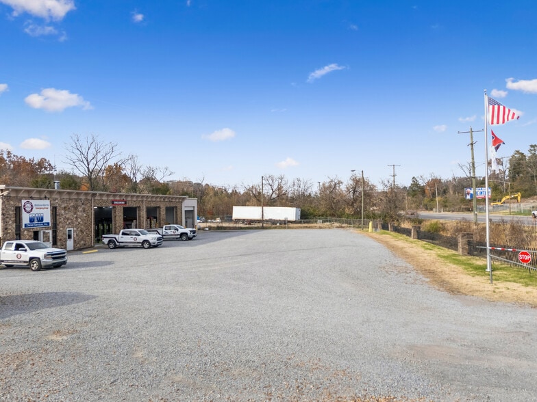 More Photos Of 3502 Dickerson Pike, Nashville Flex For Sale