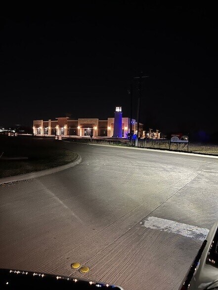 More Photos Of 1767 Old State Highway 24, Little Elm Restaurant For Lease