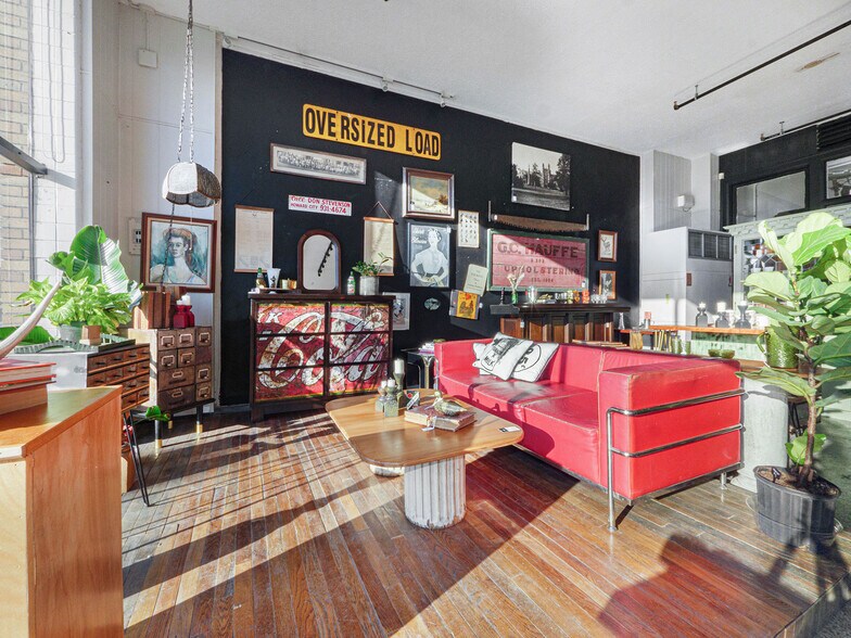 More Photos Of 11500 Joseph Campau St, Hamtramck Auto Dealership For Sale