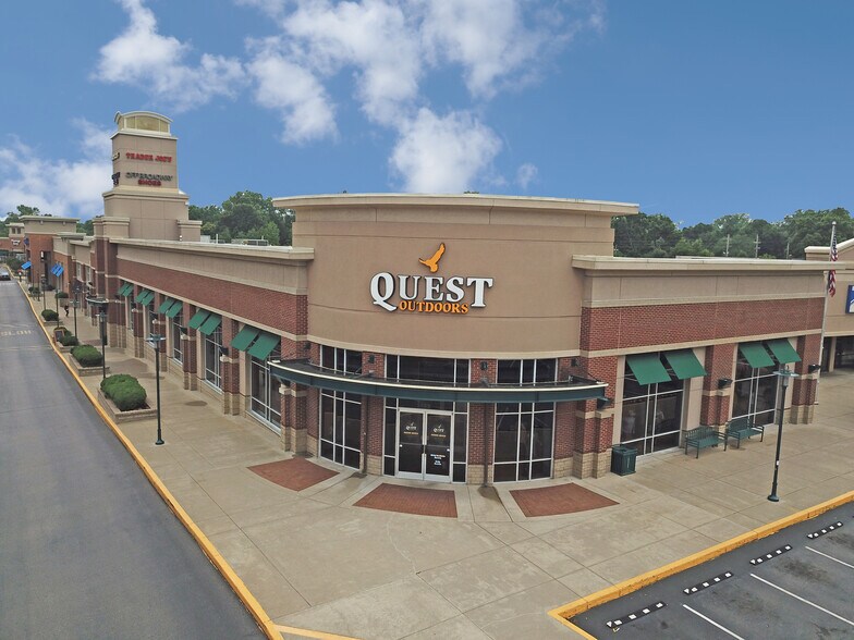 4600 Shelbyville Rd, Louisville, KY 40207 For Lease