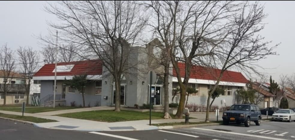 More Photos Of 80 Woodrow Rd, Staten Island Daycare Center For Lease