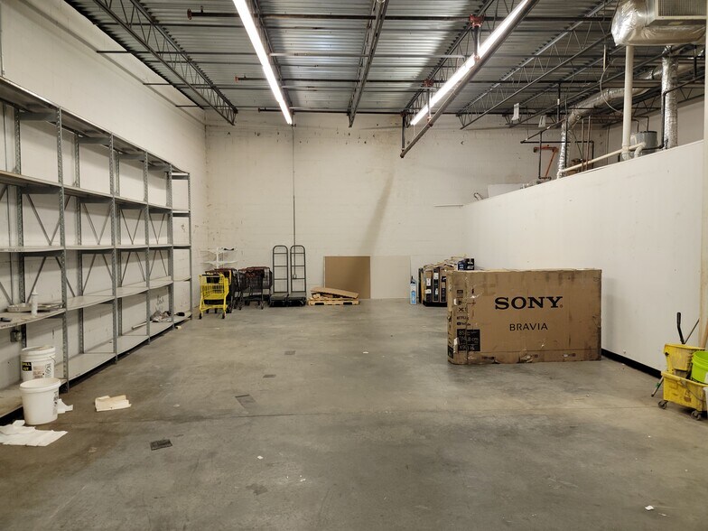 More Photos Of 908 Anderson St, Piedmont General Retail For Lease