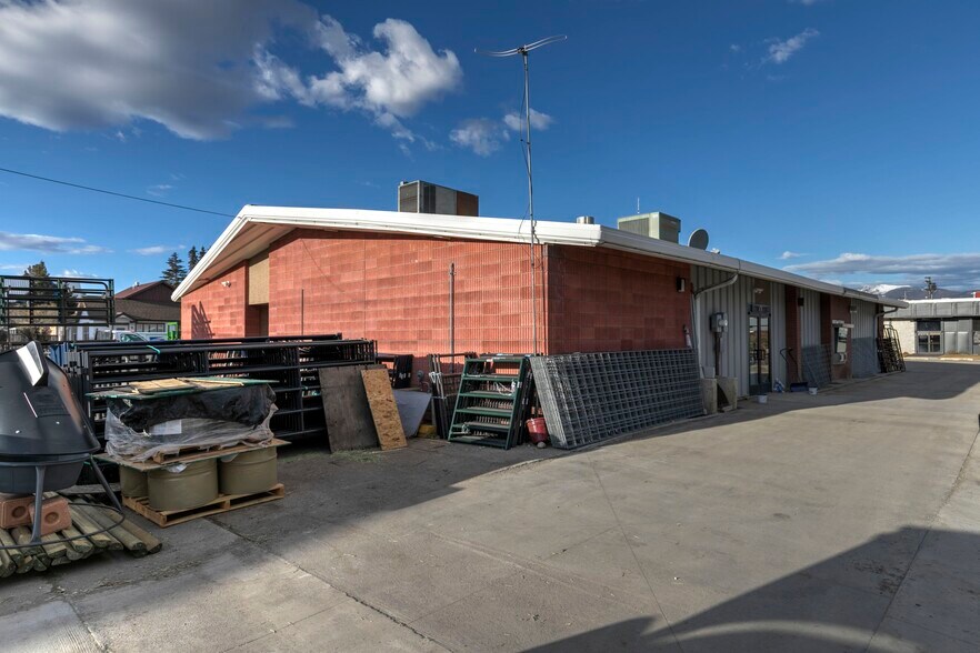More Photos Of 401 Milwaukee Ave, Deer Lodge Office For Sale