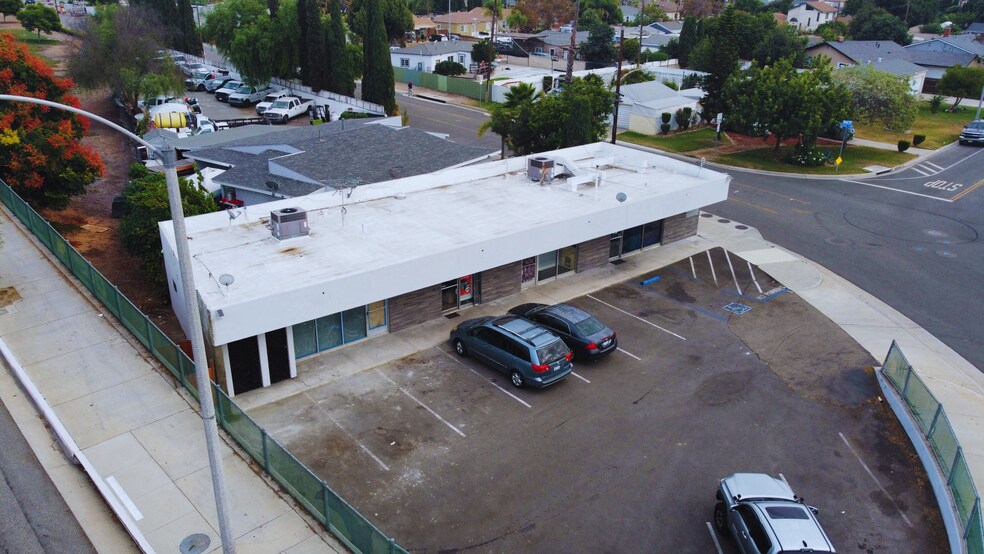 More Photos Of 2329-2335 W Sequoia Ave, Anaheim Storefront Retail Office For Lease