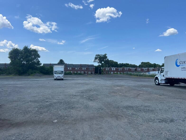 More Photos Of 1445 Calcon Hook Rd, Sharon Hill Warehouse For Lease