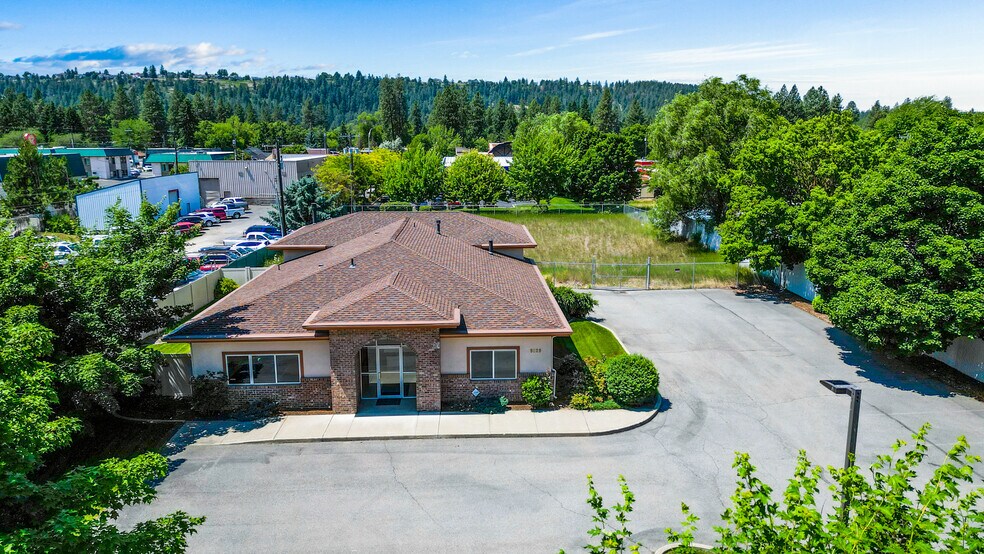 More Photos Of 9629 N Colfax Rd, Spokane Office For Sale