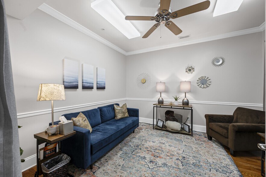 More Photos Of 321 Billingsly Ct, Franklin Loft Creative Space For Lease