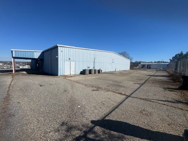 More Photos Of 1041 Highway 280/431 Byp, Phenix City Light Distribution For Lease