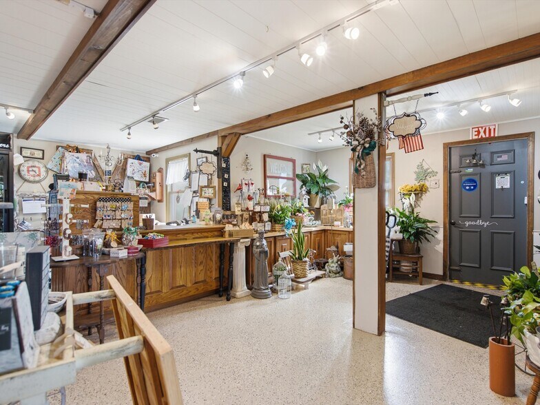 More Photos Of 425 S Ortonville Rd, Ortonville Freestanding For Sale