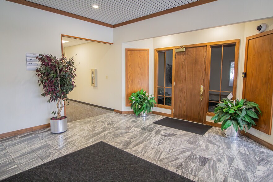 More Photos Of 20 Madison Avenue Ext, Albany Office For Lease