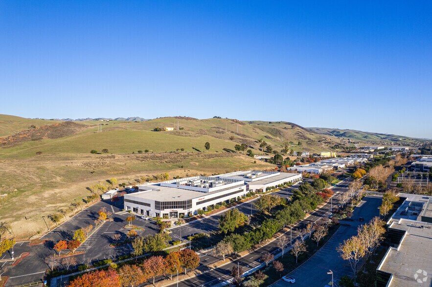 More Photos Of 5500-5550 Hellyer Ave, San Jose Research And Development For Lease