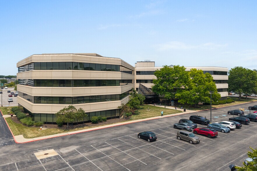 More Photos Of 24950-25000 Country Club Blvd, North Olmsted Unknown For Lease