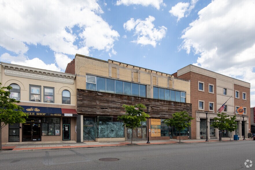 More Photos Of 42-46 Main St, Hempstead Office For Sale