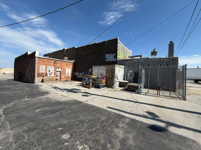 More Photos Of 20 N James St, Kansas City Storefront Retail Office For Lease