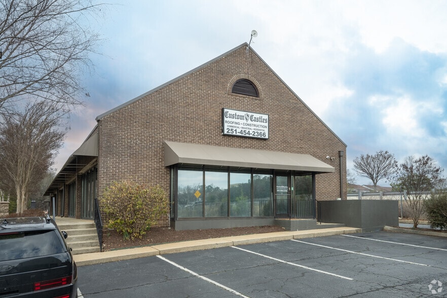 More Photos Of 439 Congaree Rd, Greenville Office For Lease