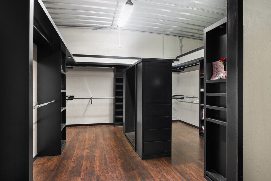 More Photos Of 8517 State Highway 107, Mission Storefront For Sale