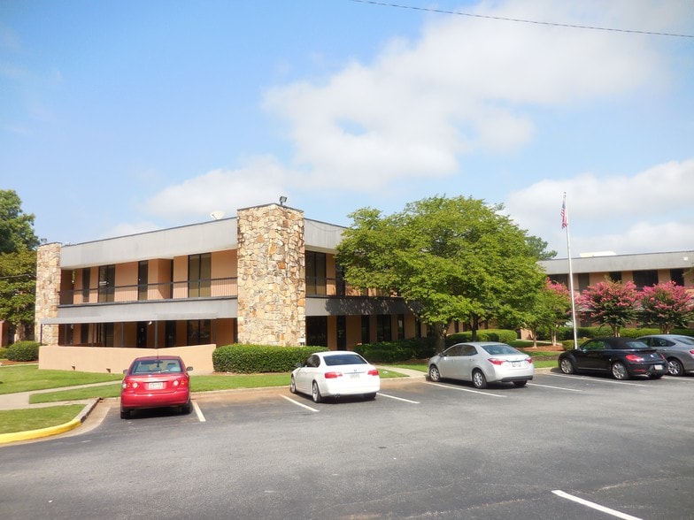 More Photos Of 6735 Peachtree Industrial Blvd, Doraville Office Residential For Lease