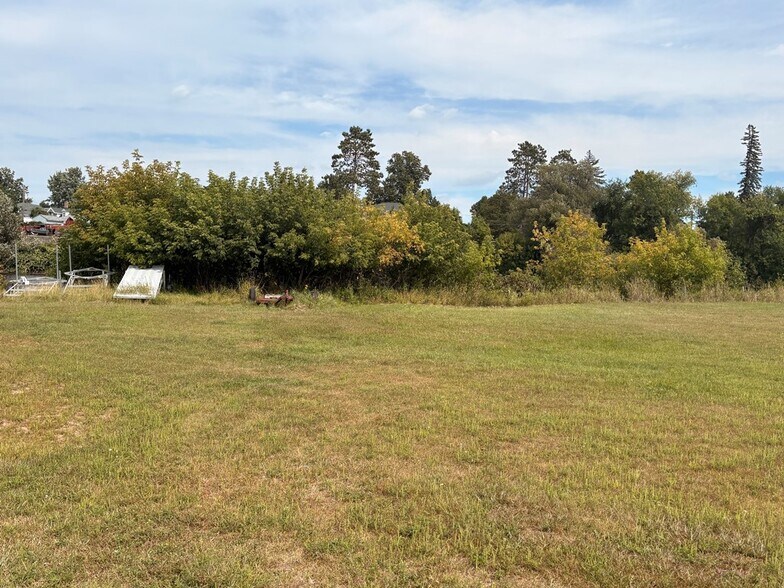 More Photos Of 1000 W Main St, Merrill Auto Repair For Sale
