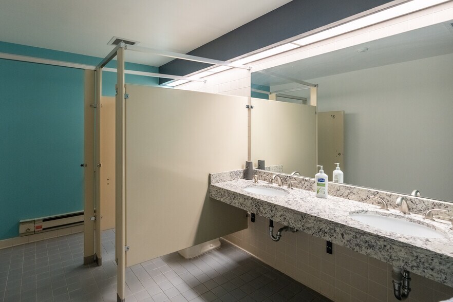 More Photos Of 13275 E Fremont Pl, Englewood Office For Lease