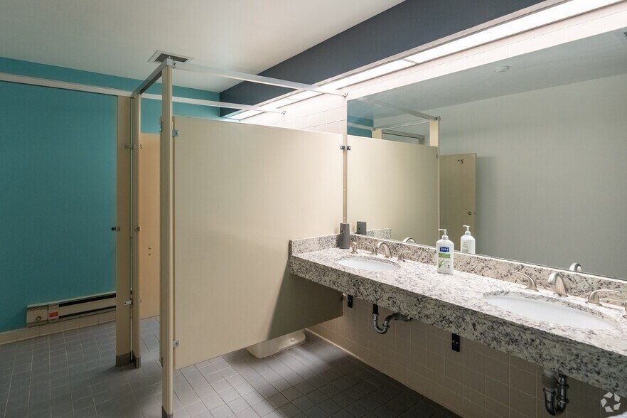 More Photos Of 13275 E Fremont Pl, Englewood Office For Sale