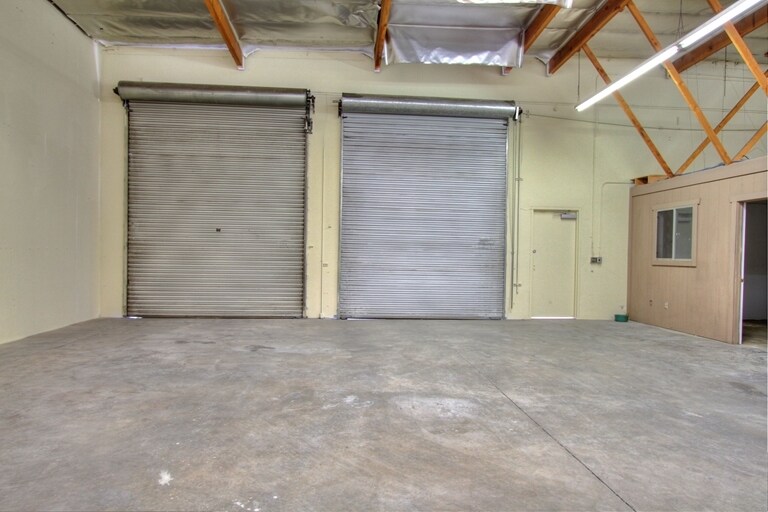 More Photos Of 1210 E Lexington Ave, Pomona Warehouse For Lease