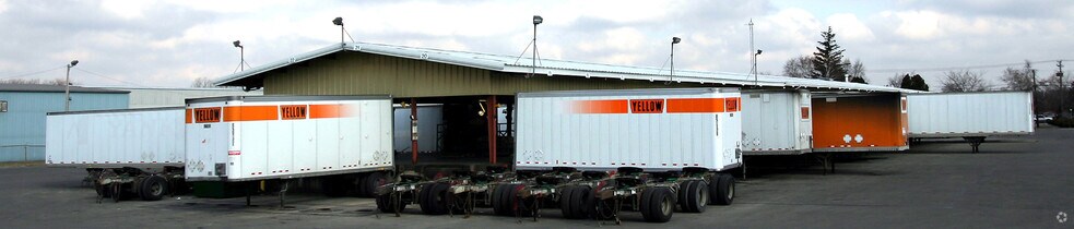 More Photos Of 4431 South Ave, Toledo Truck Terminal For Lease