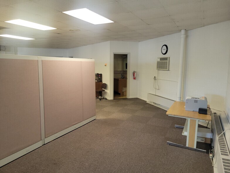 More Photos Of 731 Gratiot Ave, Saginaw Loft Creative Space For Lease