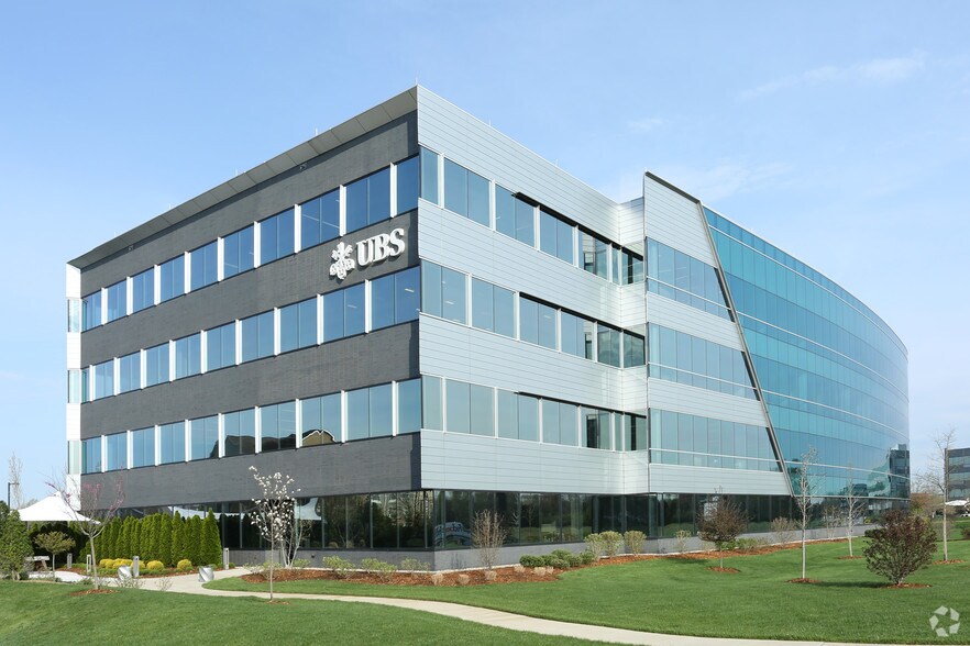 More Photos Of 500 N Hurstbourne Pky, Louisville Office For Lease