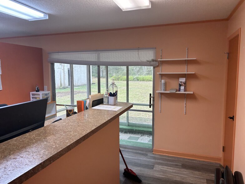 More Photos Of 200 Mission Rd, Palatka Medical For Sale