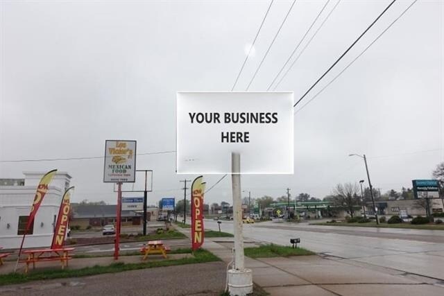 More Photos Of 257 Division St, Stevens Point General Retail For Lease