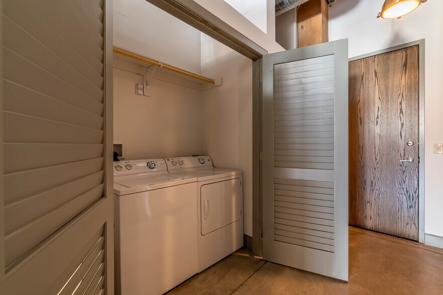 More Photos Of 804-808 Broadway St, Kansas City Apartments For Sale