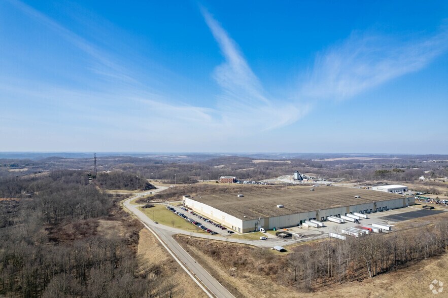 More Photos Of 1750 Shenango Rd, New Galilee Distribution For Lease