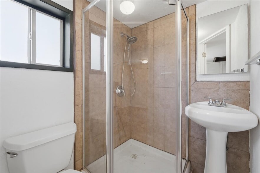 More Photos Of 6911 Engineers rd, Julian Multifamily For Sale