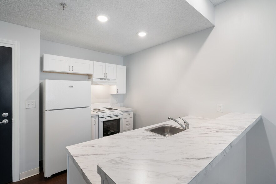 More Photos Of 6301 Village Grove Dr, Memphis Apartments For Sale