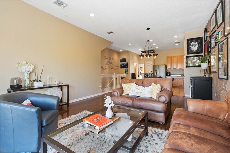 More Photos Of 3730 Avalon Park East Blvd, Orlando Office Residential For Sale