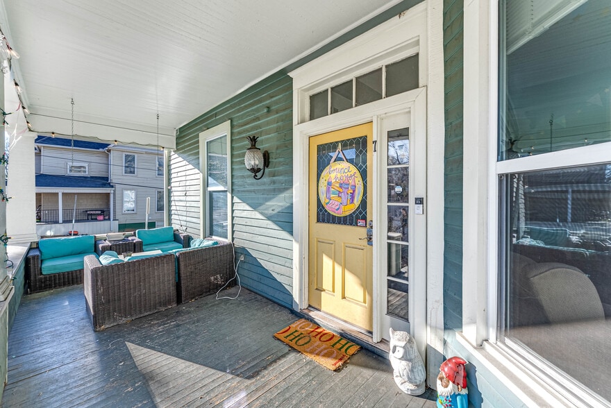 More Photos Of 1415 Highland Ave, Knoxville Multifamily For Sale