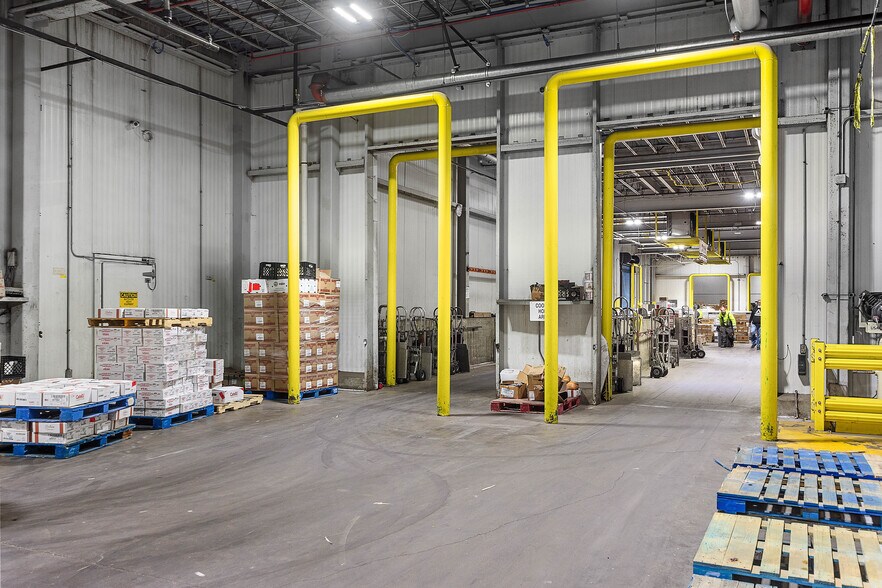 More Photos Of 3737 N Broadway, Saint Louis Refrigeration Cold Storage For Lease